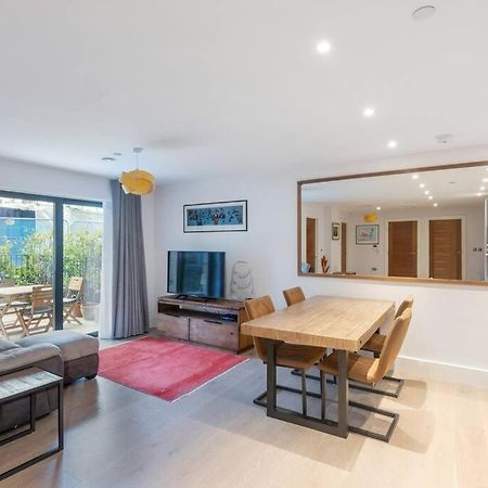 ロンドンStylish 2 Bed 2 Bath In Highgate & Free Parkingアパートメント エクステリア 写真